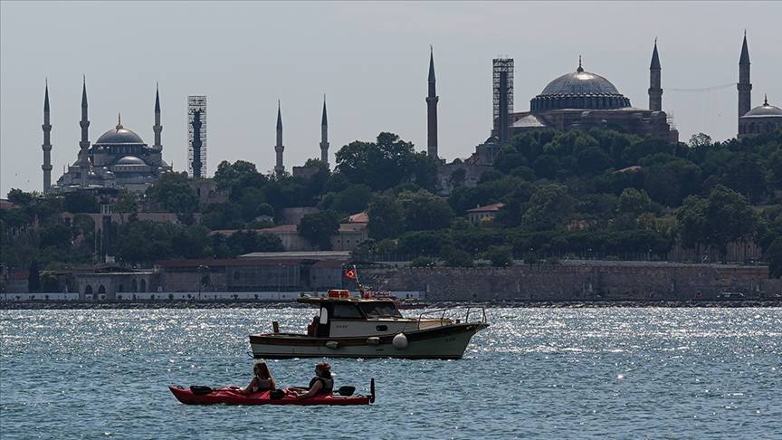 İstanbul'da nefes almak mümkün değil! Nem oranı rekor üstüne rekor kırdı 19